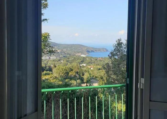 Casa Maddi Con Vista Mare Vicinissima Al Centro Isola D'elba Appartamento
