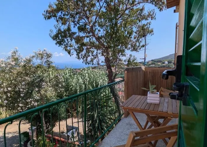 Appartamento Casa Maddi Con Vista Mare Vicinissima Al Centro Isola D'elba *