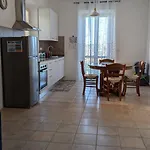 Casa Maddi Con Vista Mare Vicinissima Al Centro Isola D'elba *